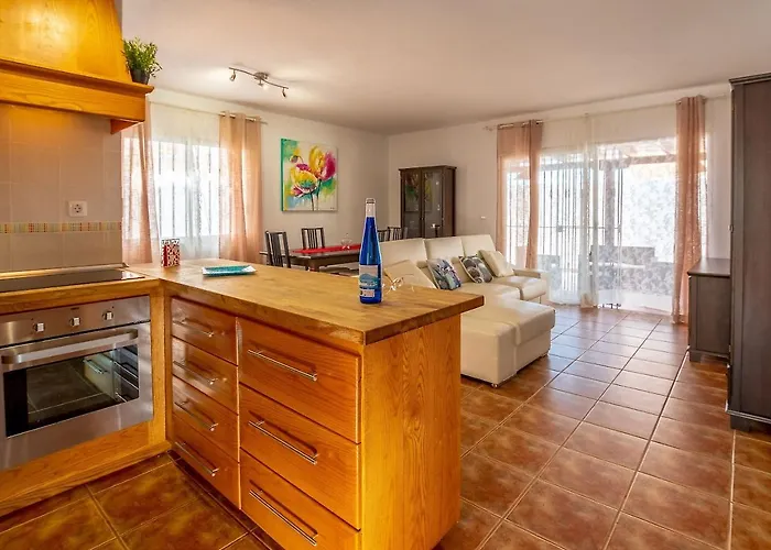 Rosa * 卡亚俄萨尔瓦赫