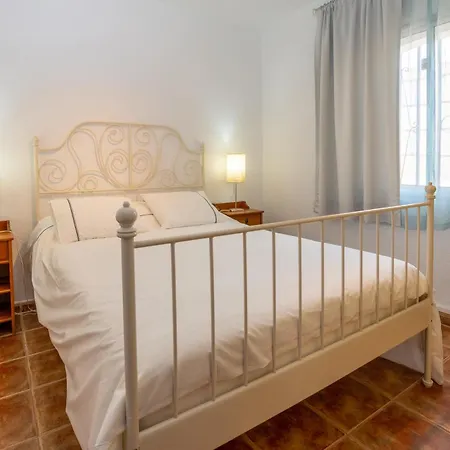 Rosa 빌라 칼라오살바헤