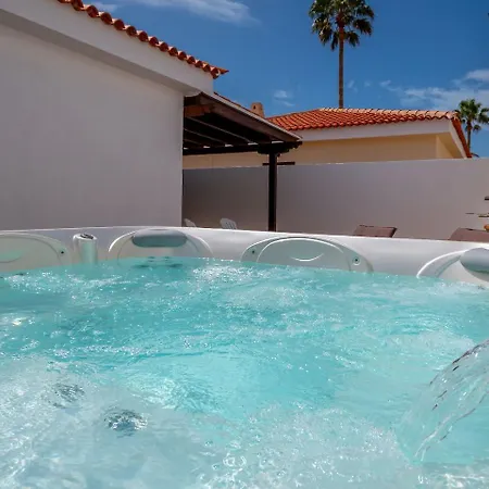 Rosa Villa Callao Salvaje